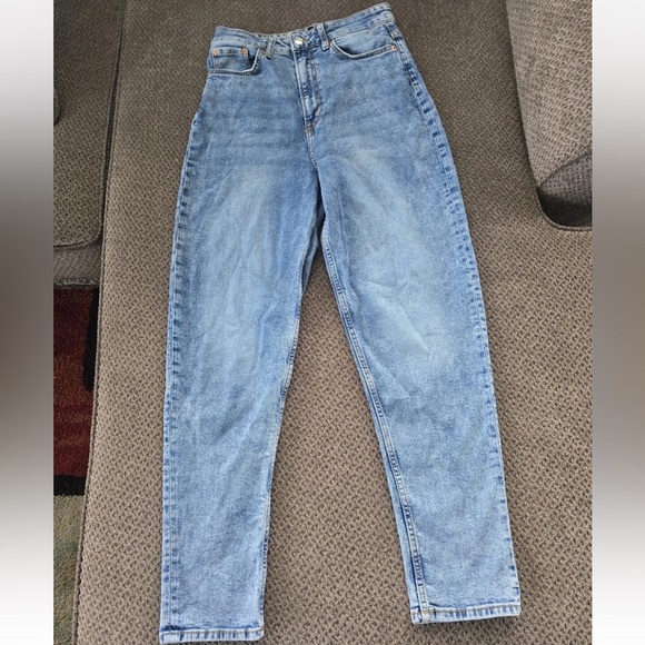 H&M Slouchy Jeans Womens Sz 6 Skinny  28x32 Light Washed Blue Mid Rise Curvy - Picture 4 of 9